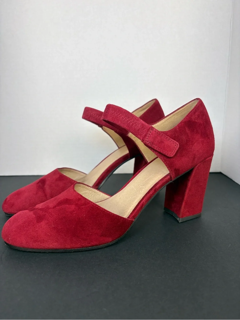 Mary Jane Block Heel Pumps in Burgundy red Suede 3 inch heel Size 8